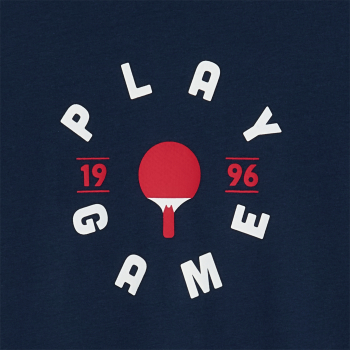 تيشيرت بأكمام قصيرة، باللون الأزرق ومُزيَّن برسالة مطبوعة، للفتيان